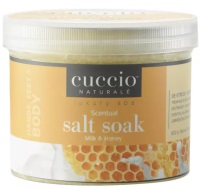 Cuccio Naturale Pedicure Milk & Honey Salt Soak 29oz